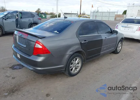 2010 Ford Fusion Se z USA, uszkodzony, nr VIN 3FAHP0HA8AR257751